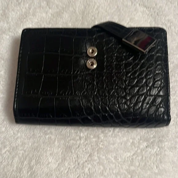 NWOT Black wallet. Faux leather alligator embossed. See pictures of this beauty! - Picture 2 of 6